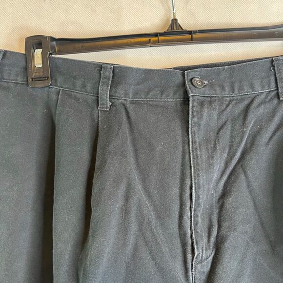 Dockers Pleated Front Casual Shorts Men's Size W40 - Picture 3 of 8